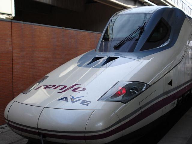 Поезд AVE Talgo-350, Испания 330 км/час