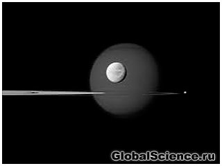 НАСА обнаружила кислород на спутнике Сатурна - Дионе