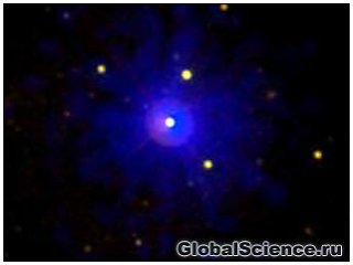 Телескоп «Чандра» зафиксировал необычную вспышку на чёрной дыре