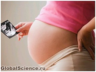 Развитие младенца замедляется, когда  женщина долго стоит на одном месте во время беременности