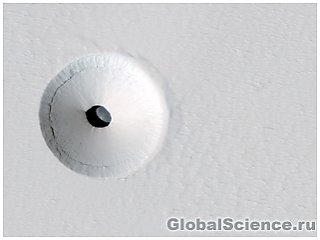 Астрономы обнаружили на Марсе загадочный тоннель