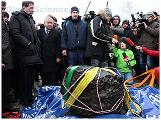 654 кг – это вес главного осколка Челябинского метеорита