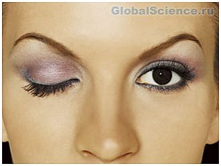 Секреты макияжа глаз, которые помогут выглядеть моложе