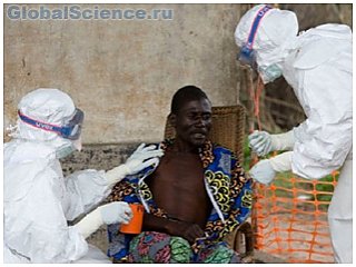 В лечебных центрах Эболы в Западной Африке нахватает мест
