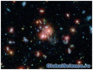 Астрономы обнаружили скопление галактик с «пылающим сердцем»