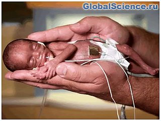 Тактильный контакт может спасти недоношенных малышей