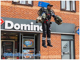 В Британии Domino’s Pizza начала доставлять пиццу на джетпаках