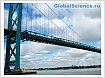 Самый длинный в Северной Америке вантовый мост соединяет США и Канаду